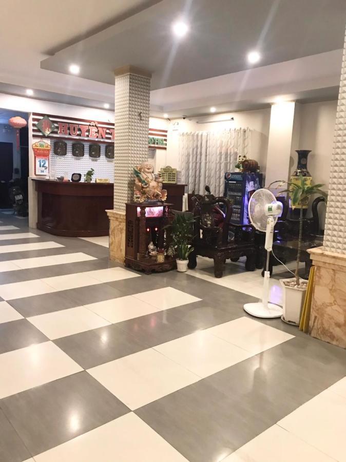 Huyen Tran Hotel Can Tho Esterno foto